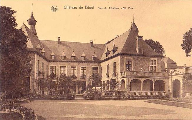 Château de bioul ancienne photo terrasse